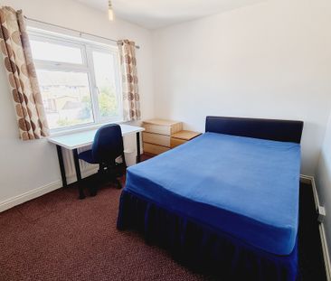 4 Bed Student Accommodation - Photo 1