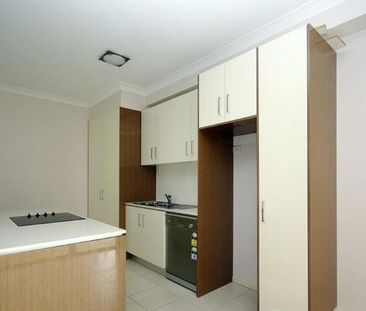 4/189 Cavendish Road, 4151, Coorparoo Qld - Photo 3