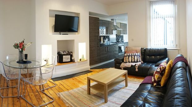 Second Avenue - Photo 1