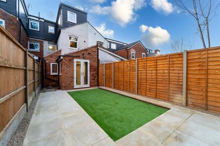 5 bedroom house to rent - Photo 2