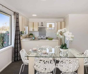 Tranquil Avondale - Photo 5