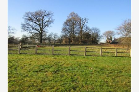 The Old Farm Barn, Stapleton, Shrewsbury, Shropshire, SY5 7EF - Photo 2