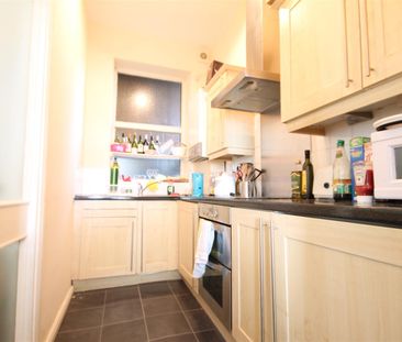 Belle Grove Terrace, Spital Tongues - Photo 3