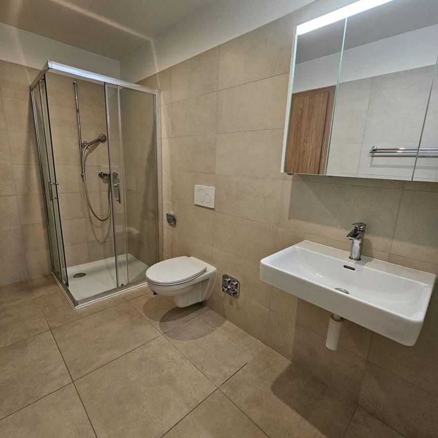 1 mois loyer offert - Loft de 67 m2 au rez-de-chaussée - Photo 1