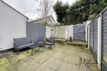 2 bedroom terraced house to rent - Photo 3