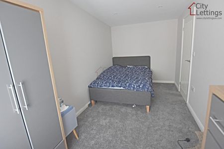 1 bedroom ground floor flat to rent - Photo 3