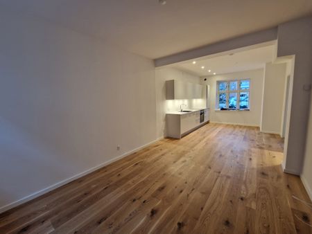 Flot renoveret 2 vær. lejlighed på rolig gade - Photo 3
