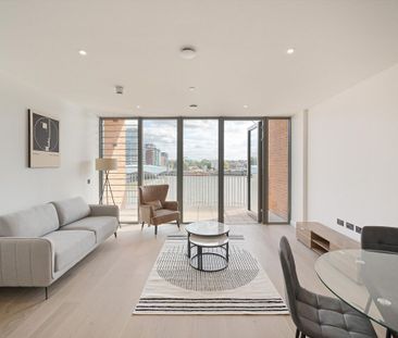 Presenting a 1 bedroom apartment in the renwowned Hurlingham Waterfront development. - Photo 5