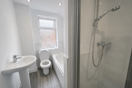 2 bedroom terraced house to rent - Photo 5