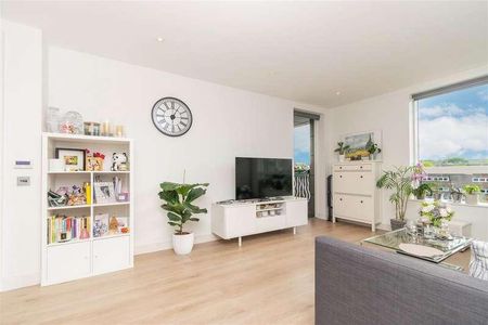 Compass Court, Smithfield Square, Hornsey, N8 - Photo 3