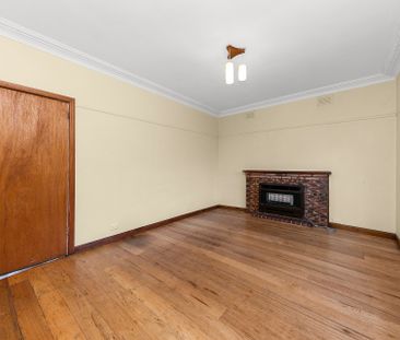 12 Dora Avenue, Blackburn - Photo 5