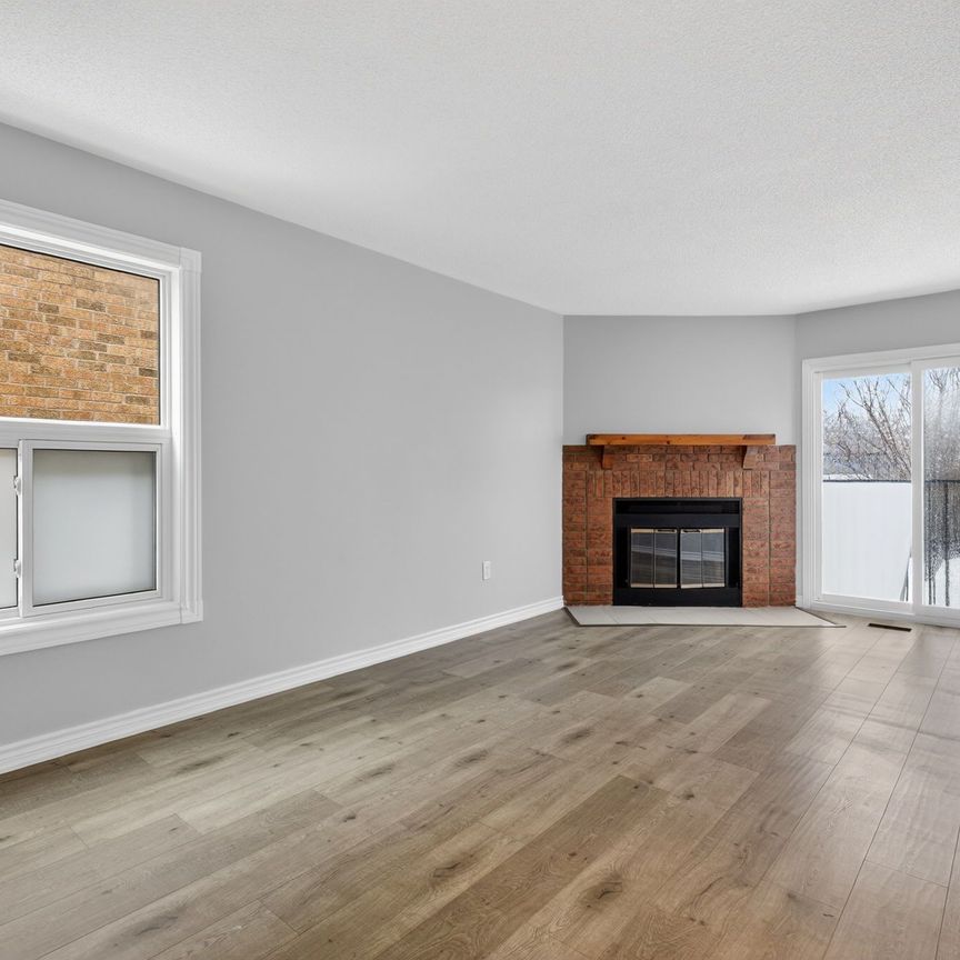 For Lease - 28 Matterdale Avenue Unit# Main/2nd floor, Brampton, Ontario - Photo 1