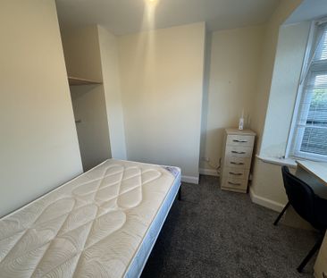 Starkey Crescent, Tang Hall - P2214 - Photo 6