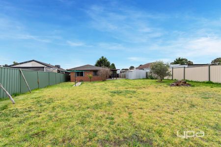 26 Currunghi Court, ST ALBANS - Photo 3