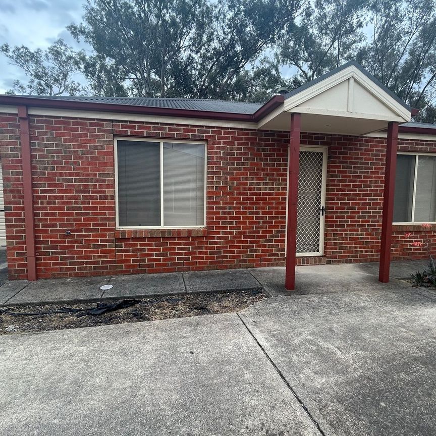 POPULAR THURGOONA LOCATION - Photo 1