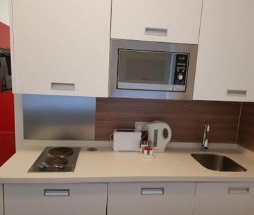 Studio to rent - Photo 6