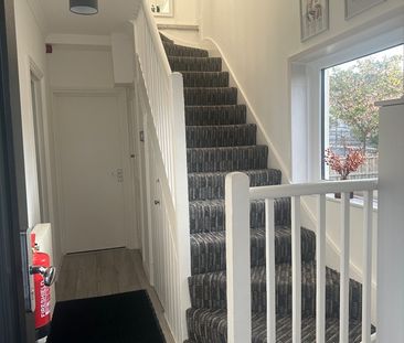 Room in a Shared House, Charlton Lane, SE7 - Photo 2