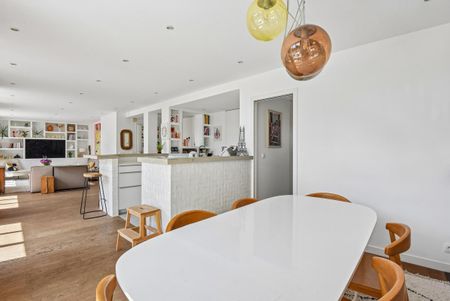 Location Appartement 4 pièces Meublé PARIS 15ème - Photo 4
