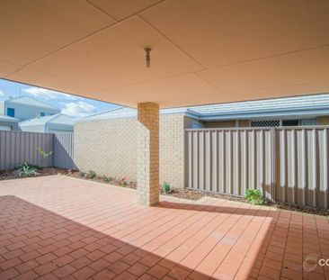 BREAK LEASE - Modern Family Comfort in a Prime Southern River Location - Photo 2