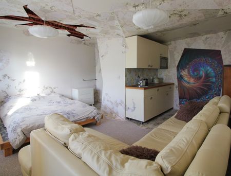 Studio Flat, Lower Rock Gardens, BN2 - Photo 3