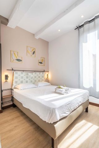 Place Francis Chirat - Photo 4