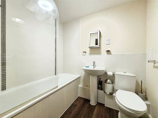 2 bedroom apartment to rent - Photo 1