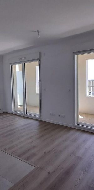 location Appartement T2 DE 38.5m² À NOISY LE GRAND - Photo 1