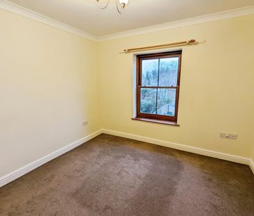 2 bedroom semi-detached house to rent - Photo 3