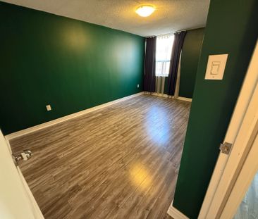 For Lease - 4062 Lawrence Avenue Unit# 107, Toronto, Ontario - Photo 6