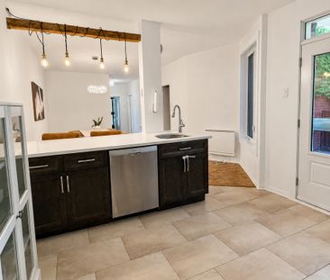 Rare -Plateau 3e étage Baigné De Lumière - Photo 2