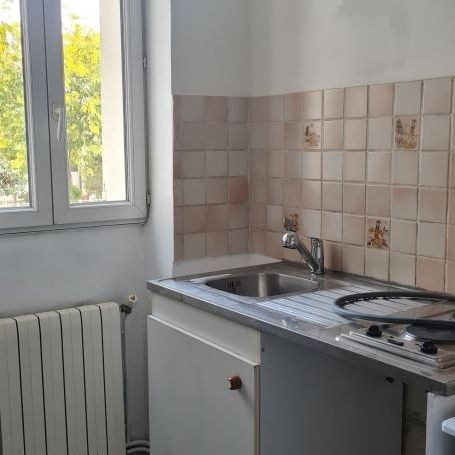 Location Appartement P2 Nimes - Photo 1
