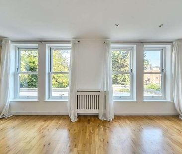 The Avenue, Worcester, KT4 - Photo 2