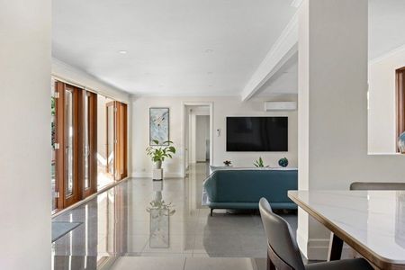 16 Gray Street, Brighton VIC 3186 - House For Rent | Domain - Photo 3