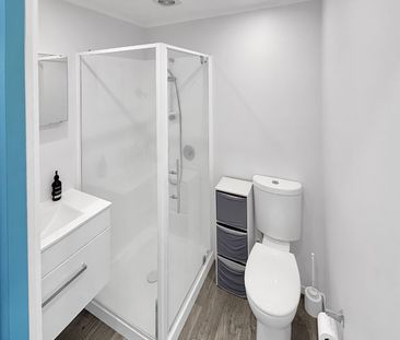 Welcome home to 43A Tauhinu Road. - Photo 5