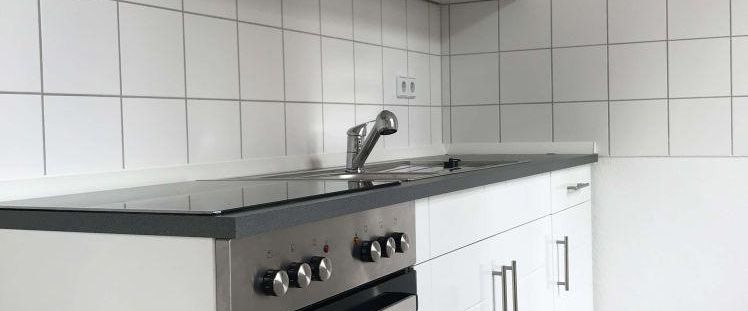 Wohnen in Schloßchemnitz ! EBK * im 2. OG ! frei ab 1.1.26 - Foto 1