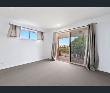 BRING THE BOAT! - Photo 2