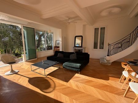 À louer – Maison meublée de 136 m² avec piscine vue emr cap d'Antibes – Nice Ouest - Photo 3