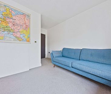 Two bedroom apartment with outside space on the fourth floor of a popular modern development. - Photo 4