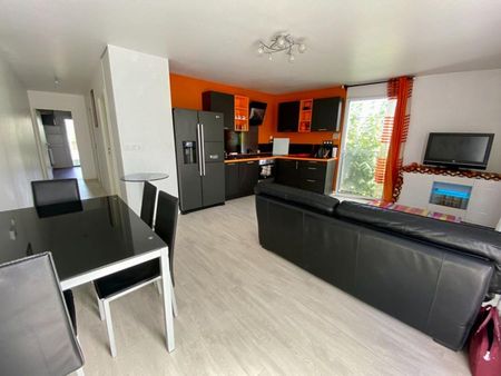 Appartement 3 pièces à - Photo 2