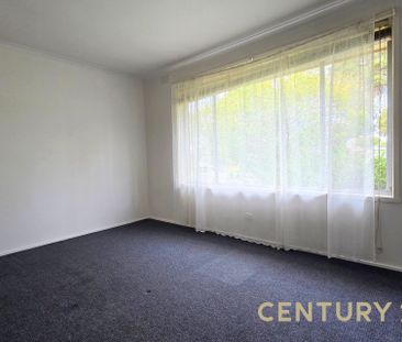 Bright & Spacious Home on Carlton Road - Photo 2