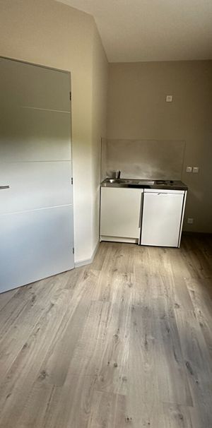 Location appartement 1 pièce, 15.50m², Le Sequestre - Photo 1
