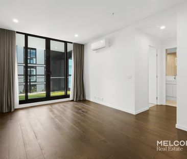 CONTEMPORARY LIVING IN CENTRAL OAKLEIGH - Photo 2