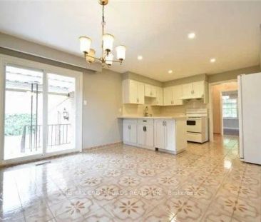 97 Raymerville Drive #Upper - Photo 4