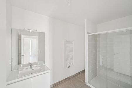 Location Appartement 3 pièces 70m² BORDEAUX 33100 - Photo 5