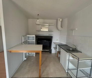 Location Appartement 2 pièces 46m² CLERMONT FERRAND 63000 - Photo 3