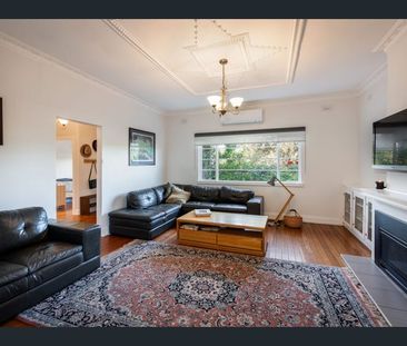 637 Elm Street, Albury NSW 2640 - House For Rent | Domain - Photo 1