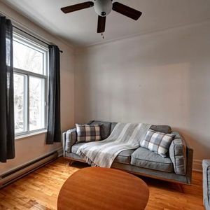 Beau 5½ lumineux au 2e étage – Rosemont / La Petite-Patrie - Photo 2