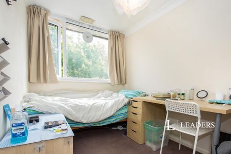 3 bedroom terraced house to rent - Photo 3
