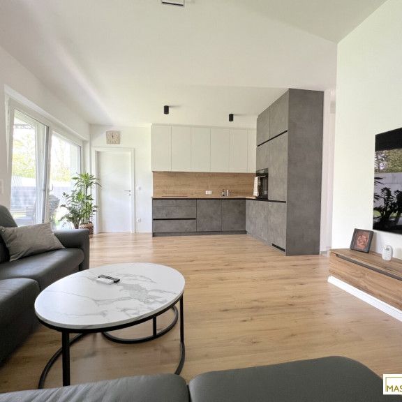 Sehr helle, gut eingeteilte 3-Zimmer-Wohnung mit Terrasse - Photo 1