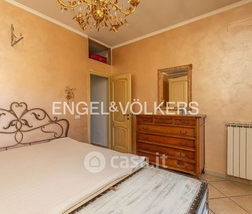 Appartamento in Affitto in Via Trecastagni a Roma - Foto 2